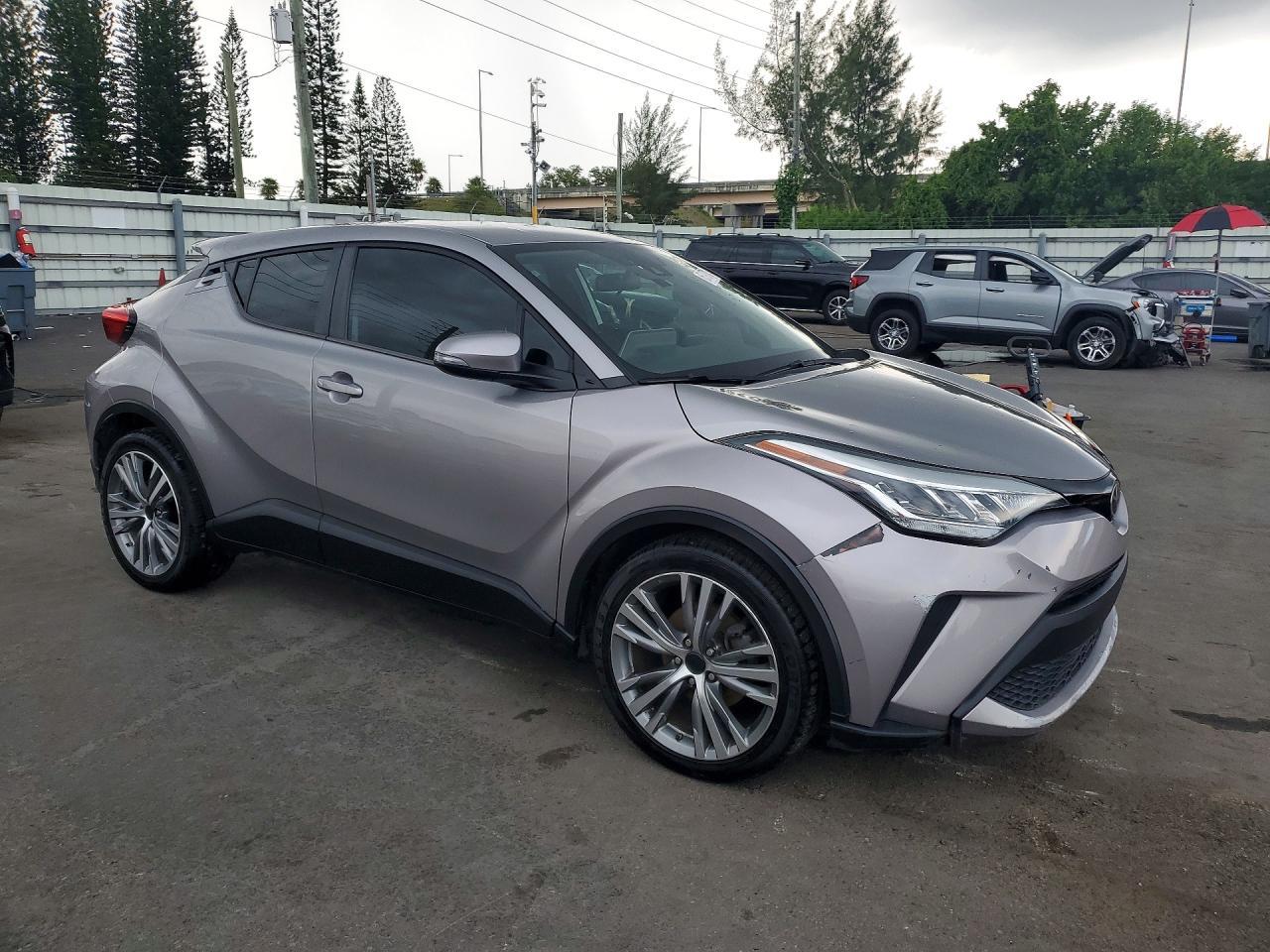 2020 Toyota C-Hr Le - Image 4