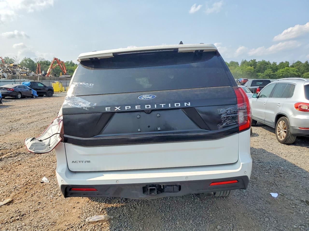 2025 Ford Expedition Active - Фото 6