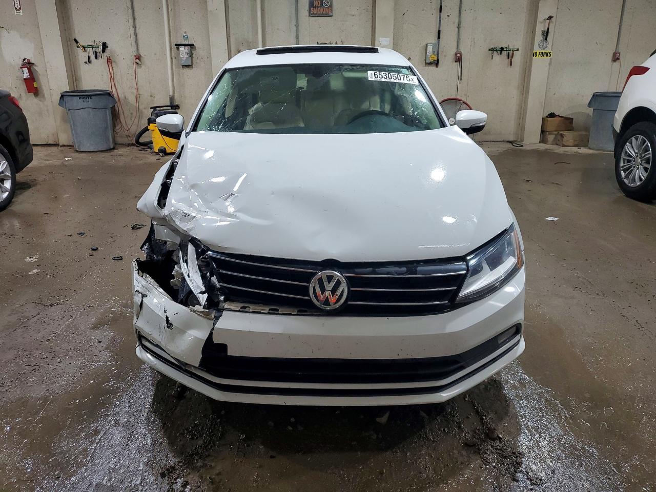 2017 Volkswagen Jetta Sel - Image 5