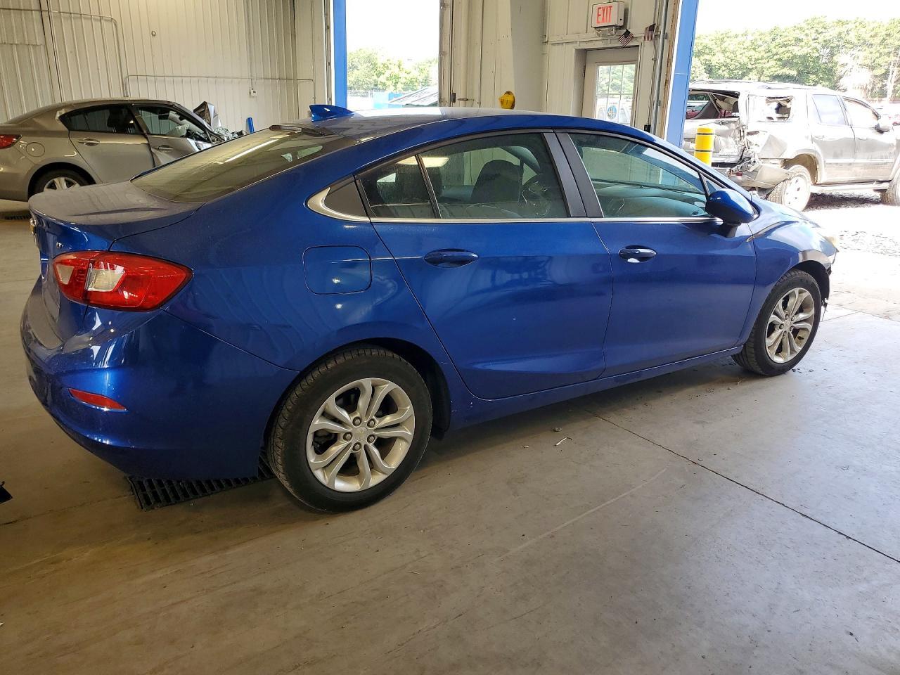 2019 Chevrolet Cruze Lt - Фото 3