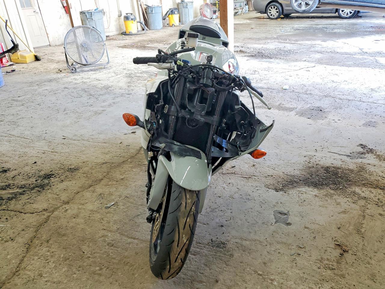 2026 Honda Cbr600 Rr - Image 2