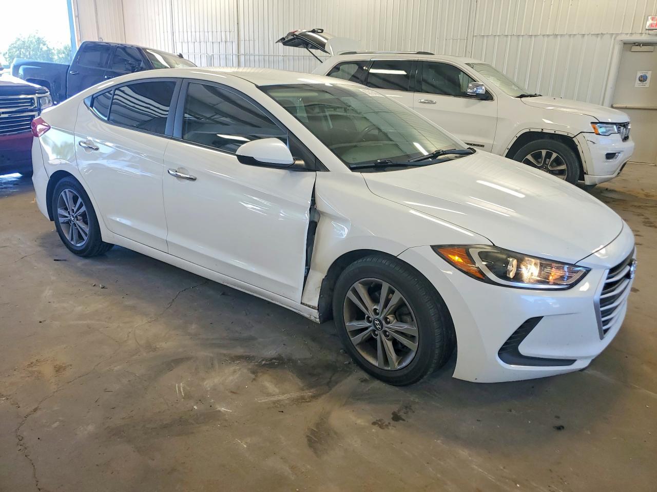 2017 Hyundai Elantra Se - Image 4
