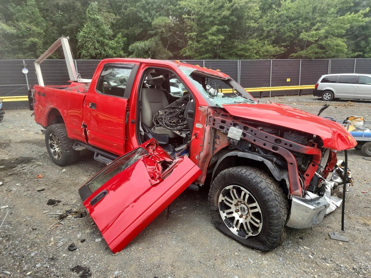 2019 Ford F250 Super Duty - Image 4