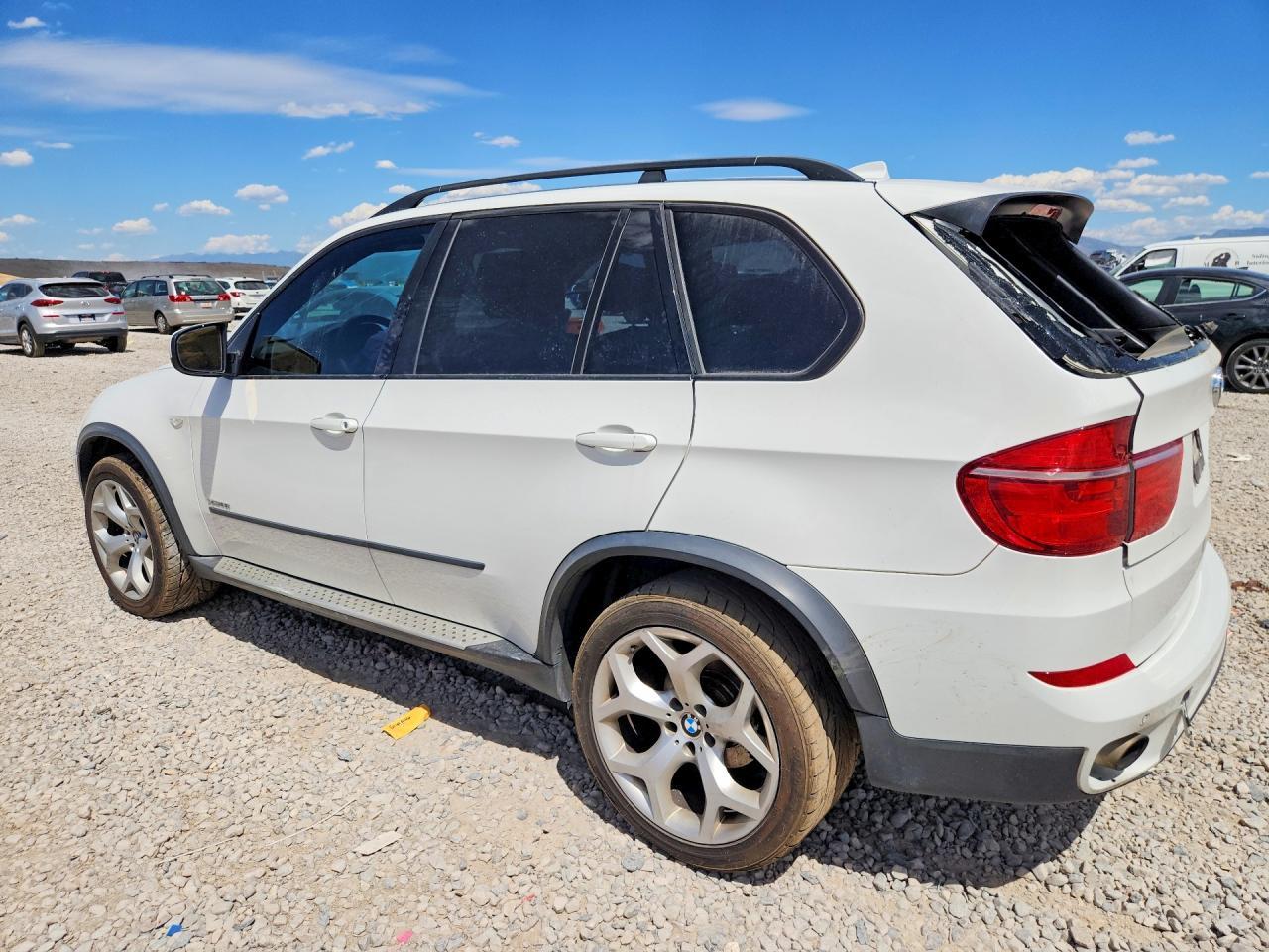 2011 BMW X5 xDrive35I - Image 2