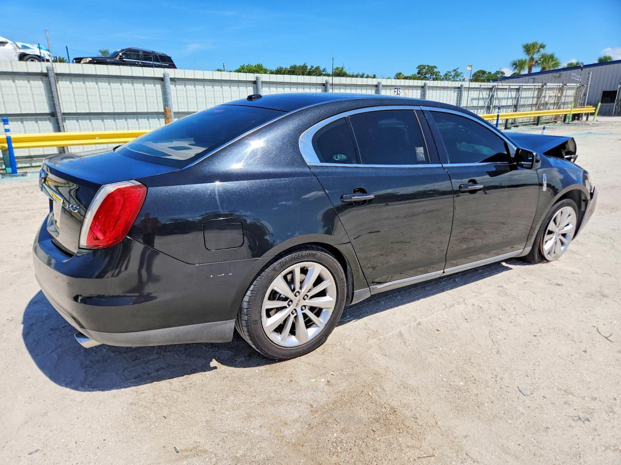 2011 Lincoln Mks - Image 3