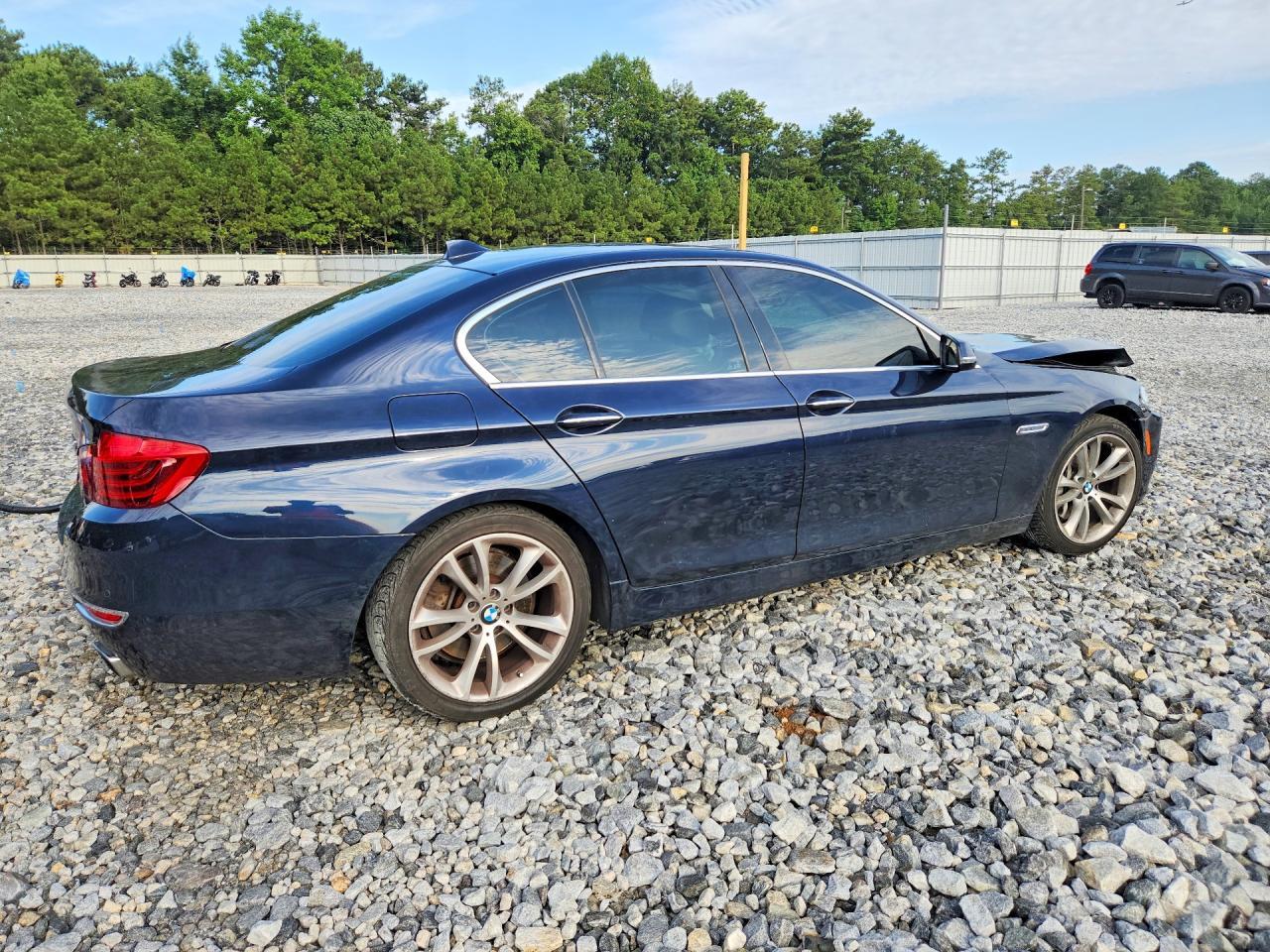 2015 BMW 550 I - Image 3