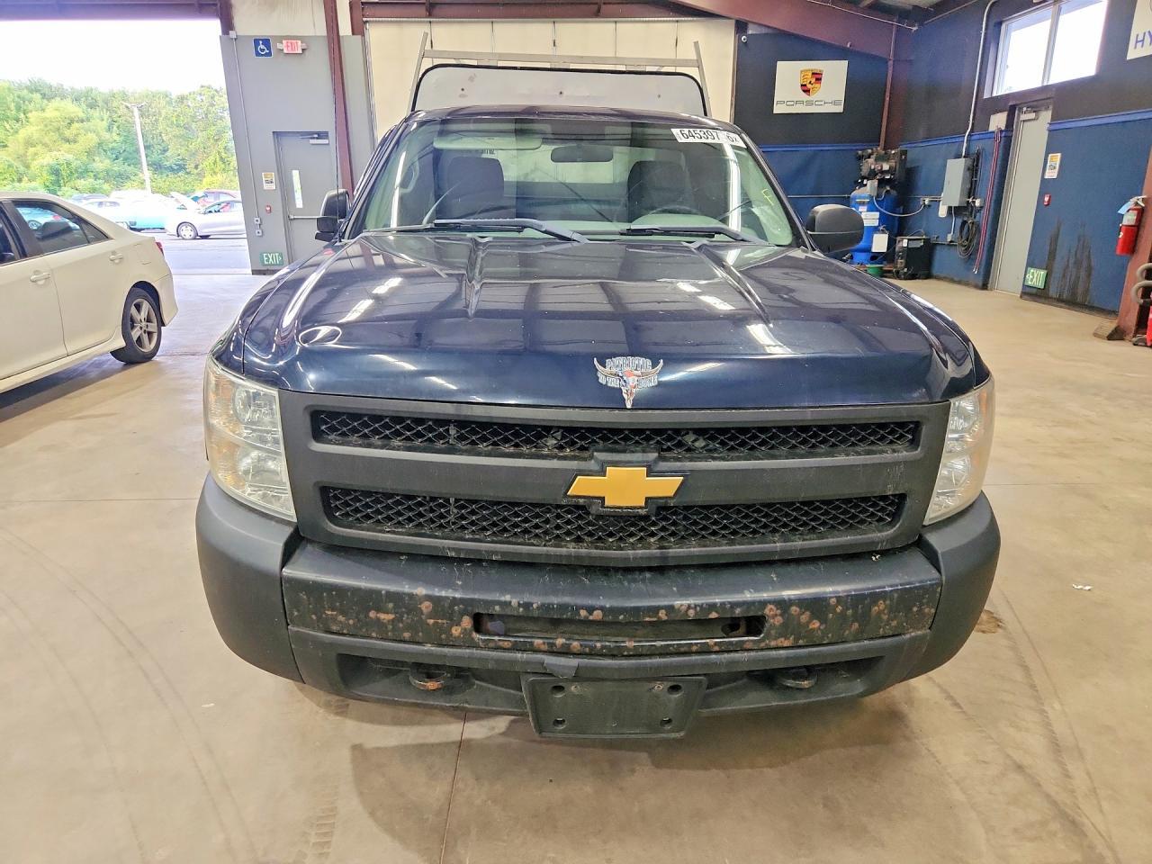 2012 Chevrolet Silverado K1500 - Image 5