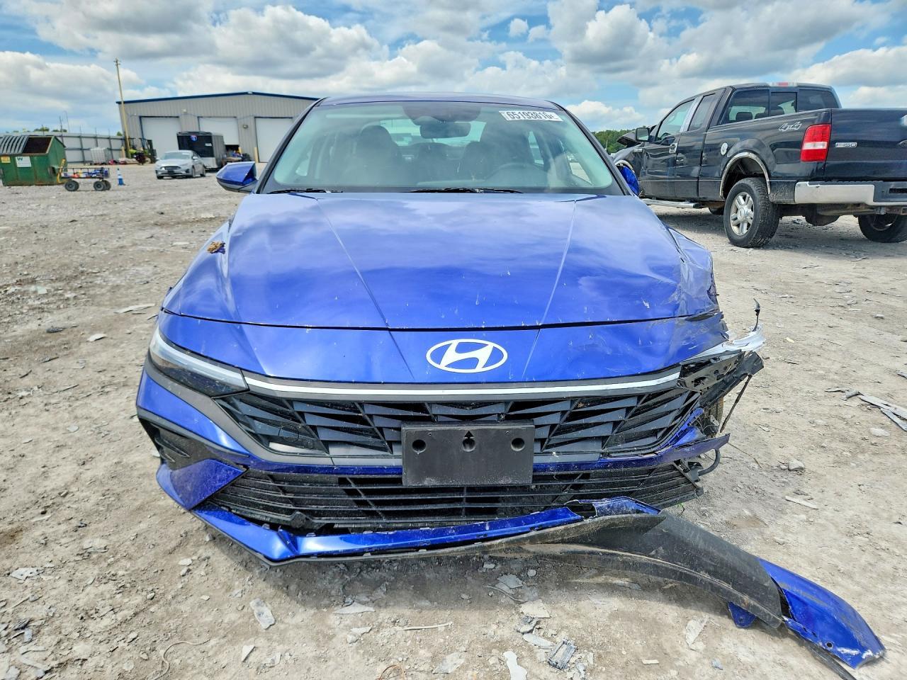 2025 Hyundai Elantra Se - Фото 5