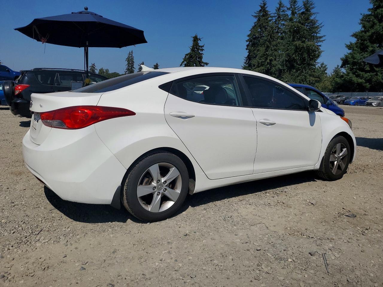 2013 Hyundai Elantra Gls - Фото 3