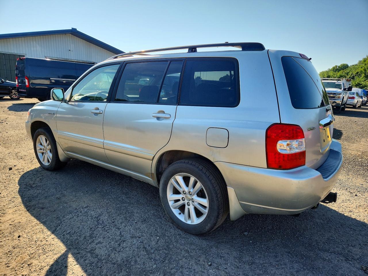 2006 Toyota Highlander Hybrid - Image 2