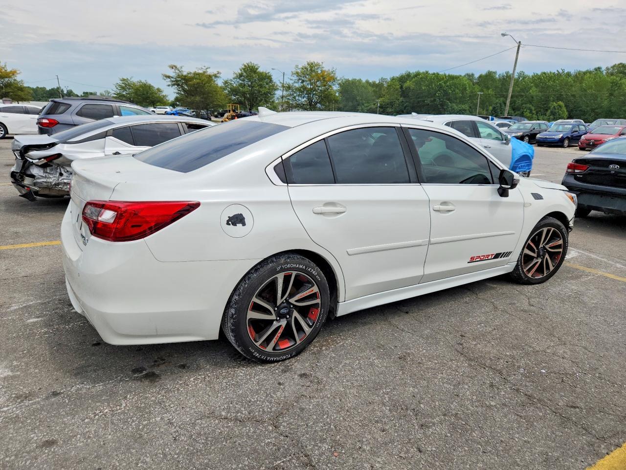 2017 Suba Legacy Spo - Фото 3