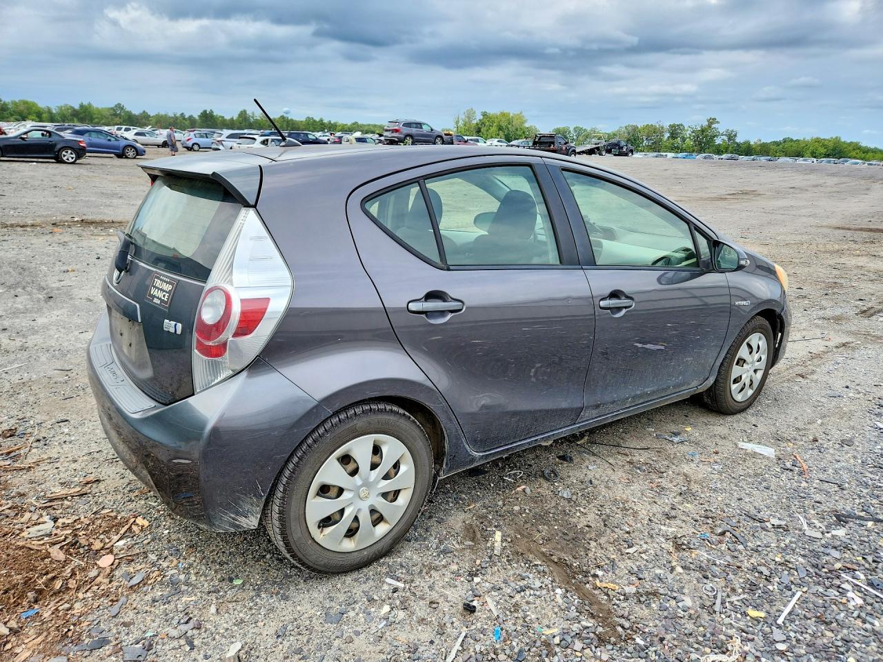2012 Toyota Prius C Two - Image 3