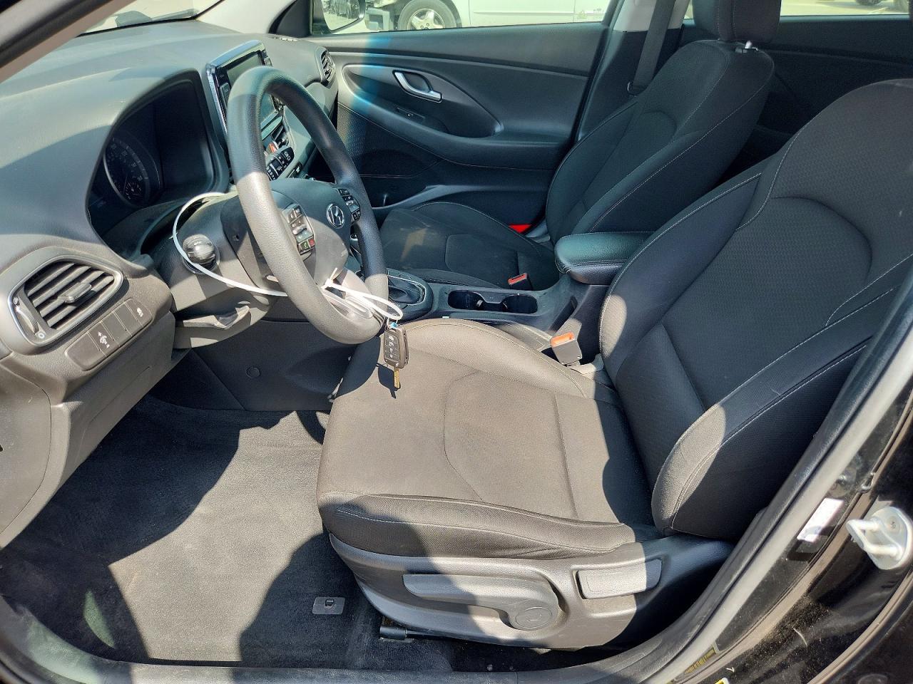 2018 Hyundai Elantra Gt Base - Image 7