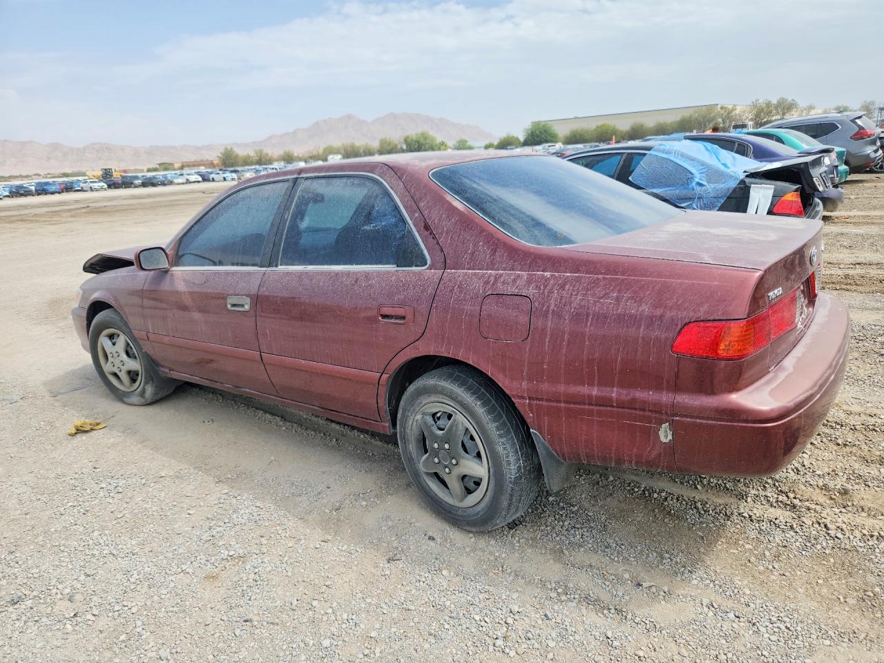2000 Toyota Camry Le - Image 2