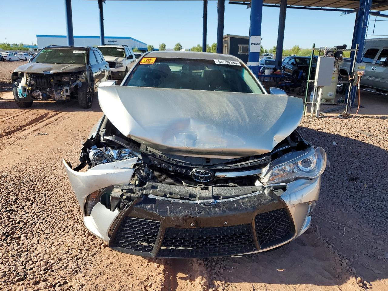 2017 Toyota Camry Se - Фото 5