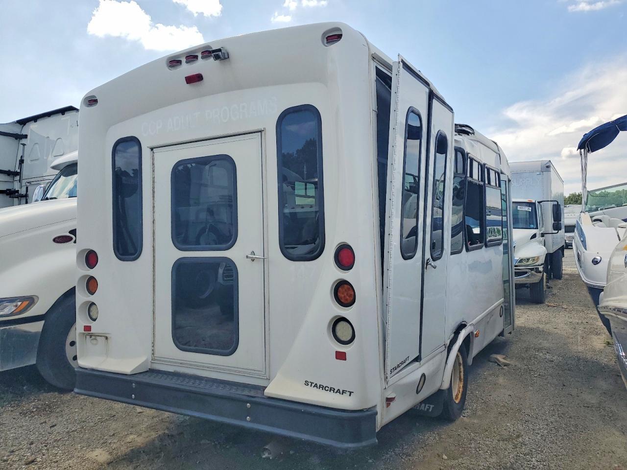2019 Ford Econoline E350 Super Duty Cutaway Van - Фото 4