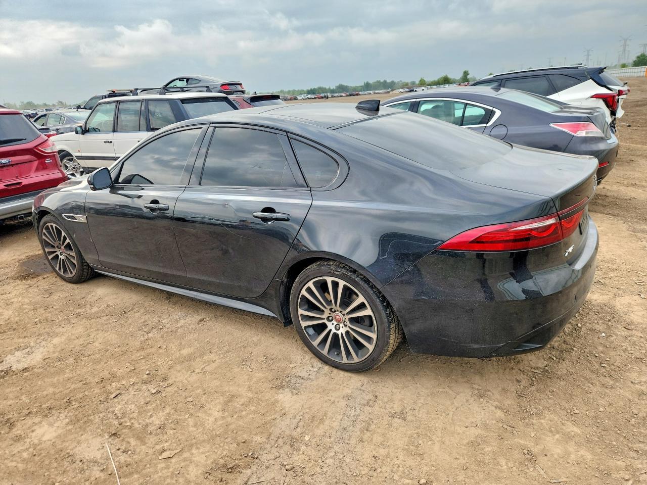 2021 Jaguar Xf R-Dynamic Se - Фото 2