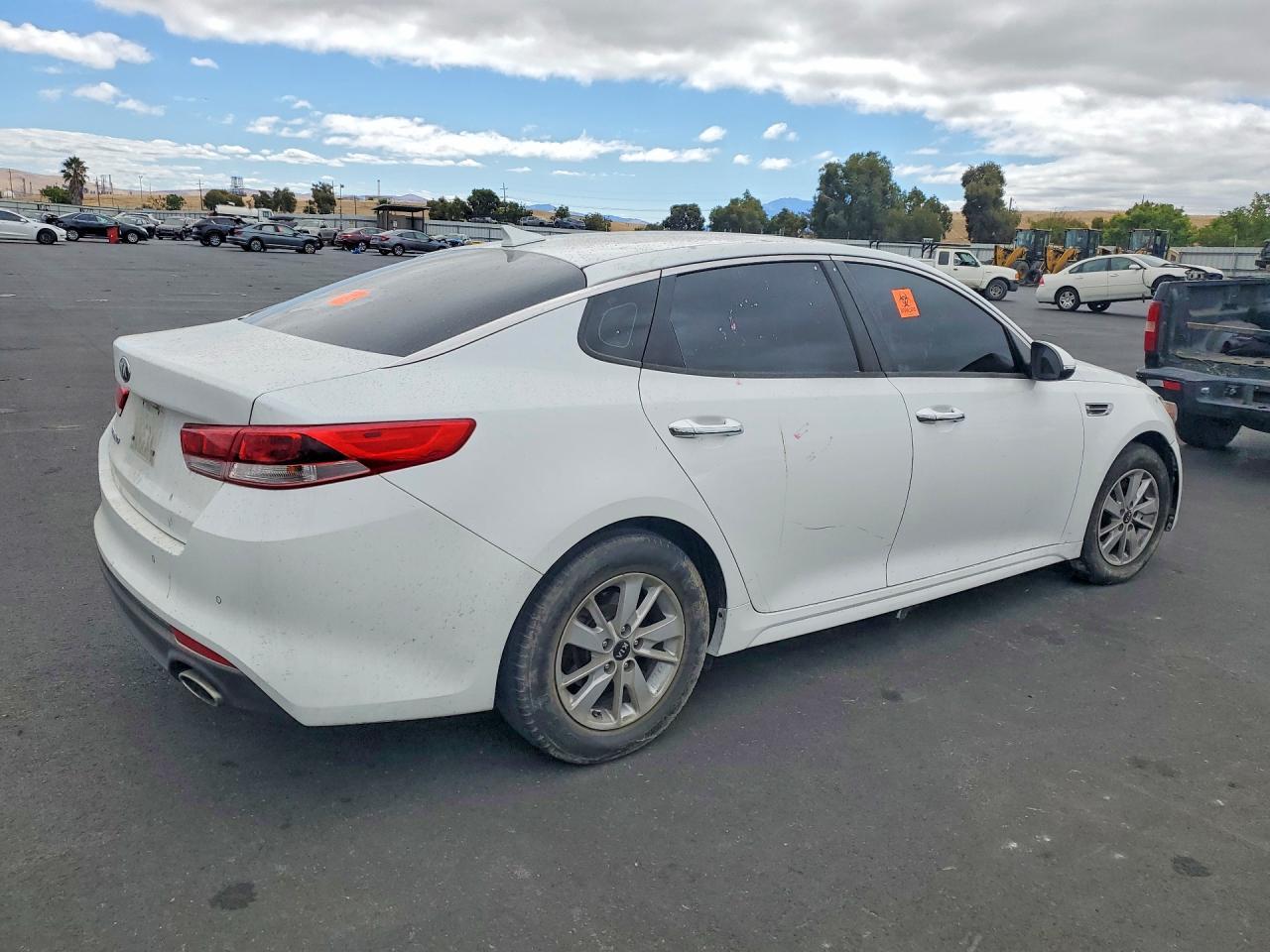 2018 Kia Optima Lx - Фото 3