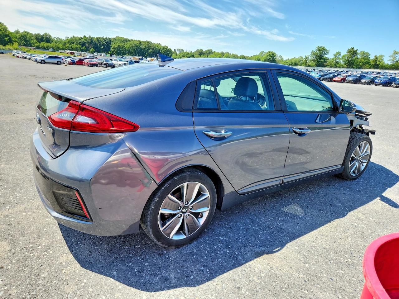 2018 Hyundai Ioniq Limited (Hev) - Фото 3