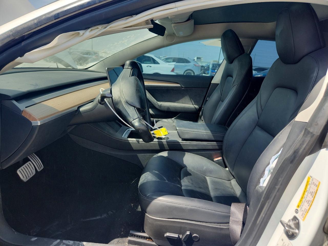 2023 Tesla Model 3 - Фото 7
