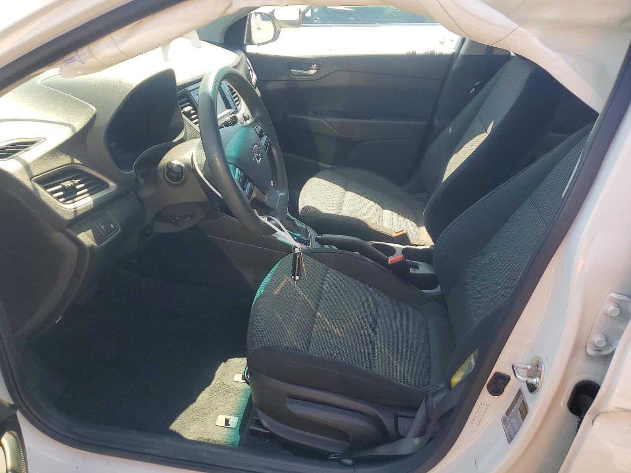 2019 Hyundai Accent Se - Фото 7