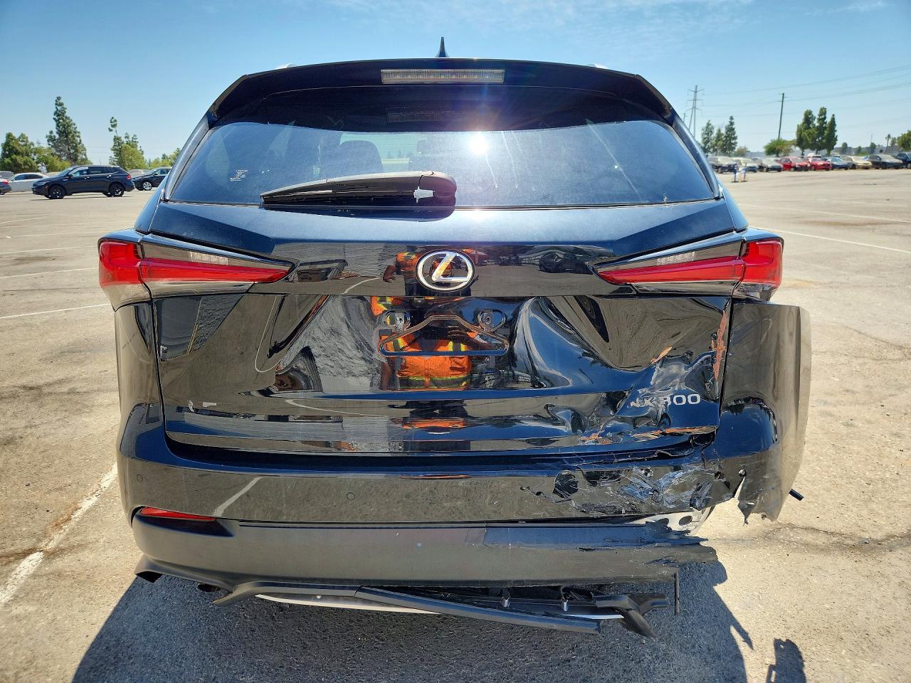 2021 Lexus Nx 300 F Sport - Image 6