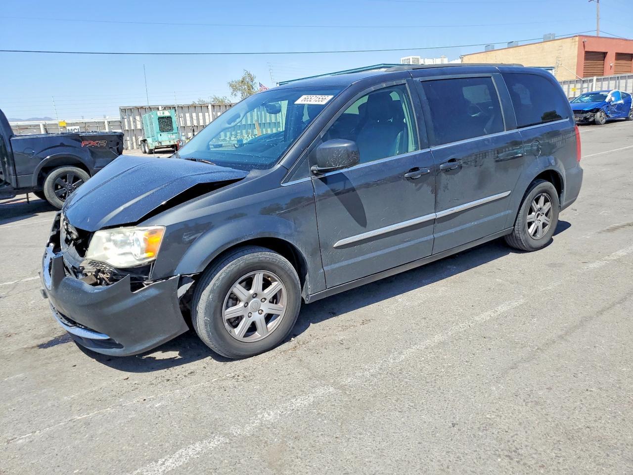 2012 Chrysler Town & Country Touring