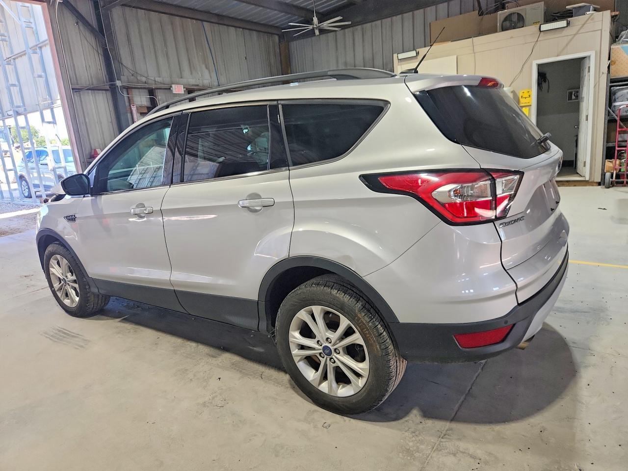 2017 Ford Escape Se - Image 2