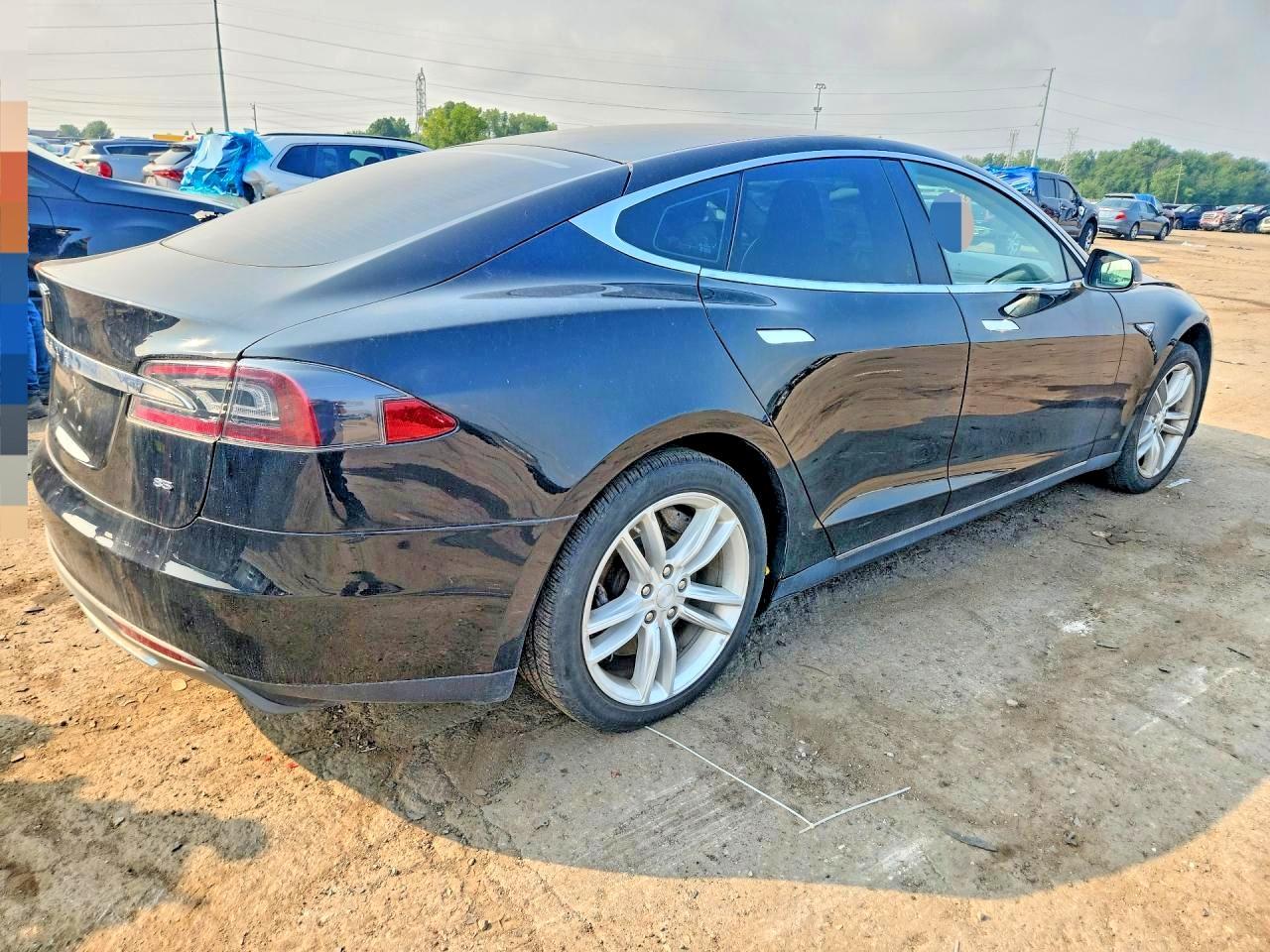 2013 Tesla Model S - Фото 3