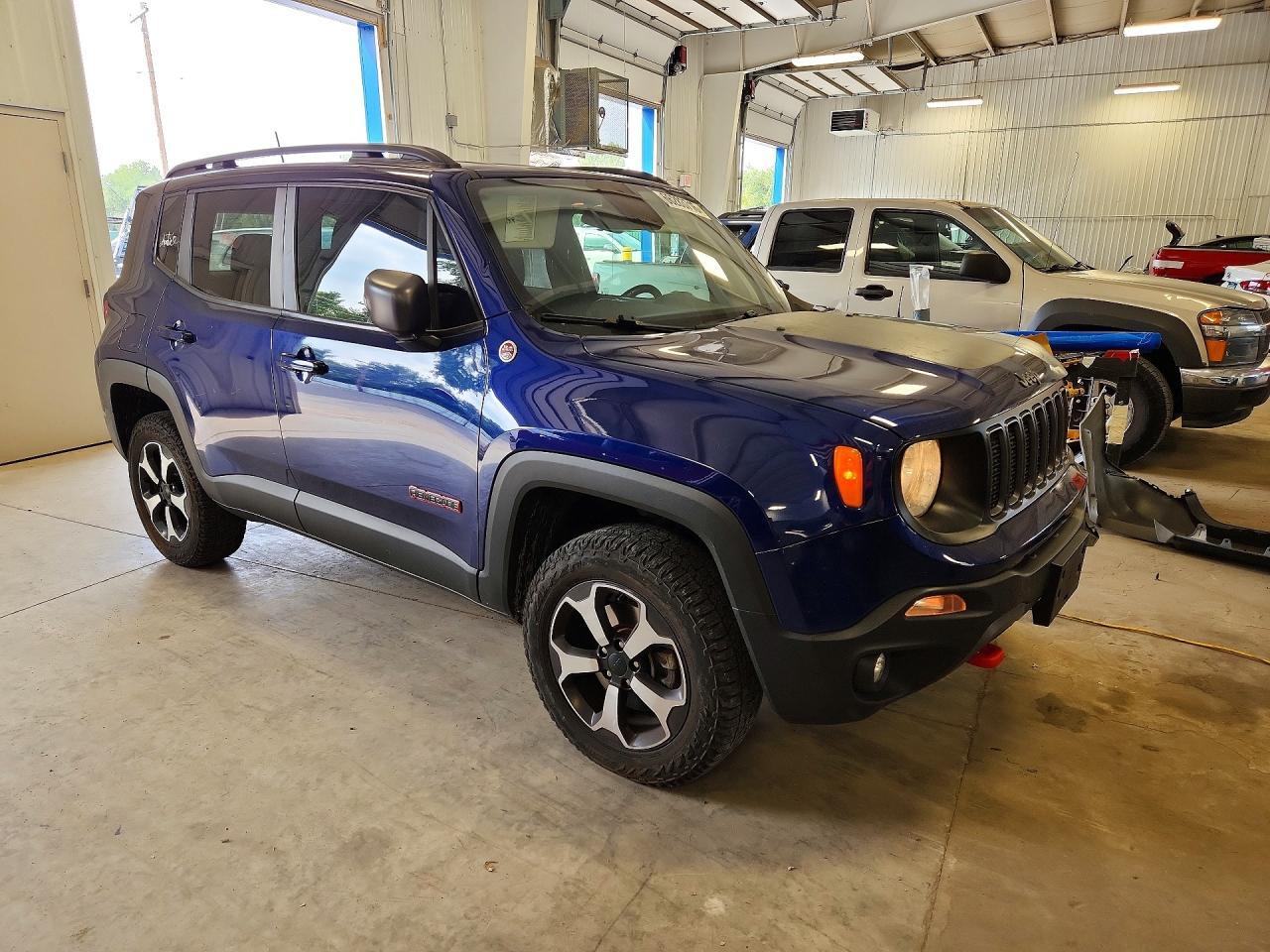 2019 Jeep Renegade Trailhawk - Image 4