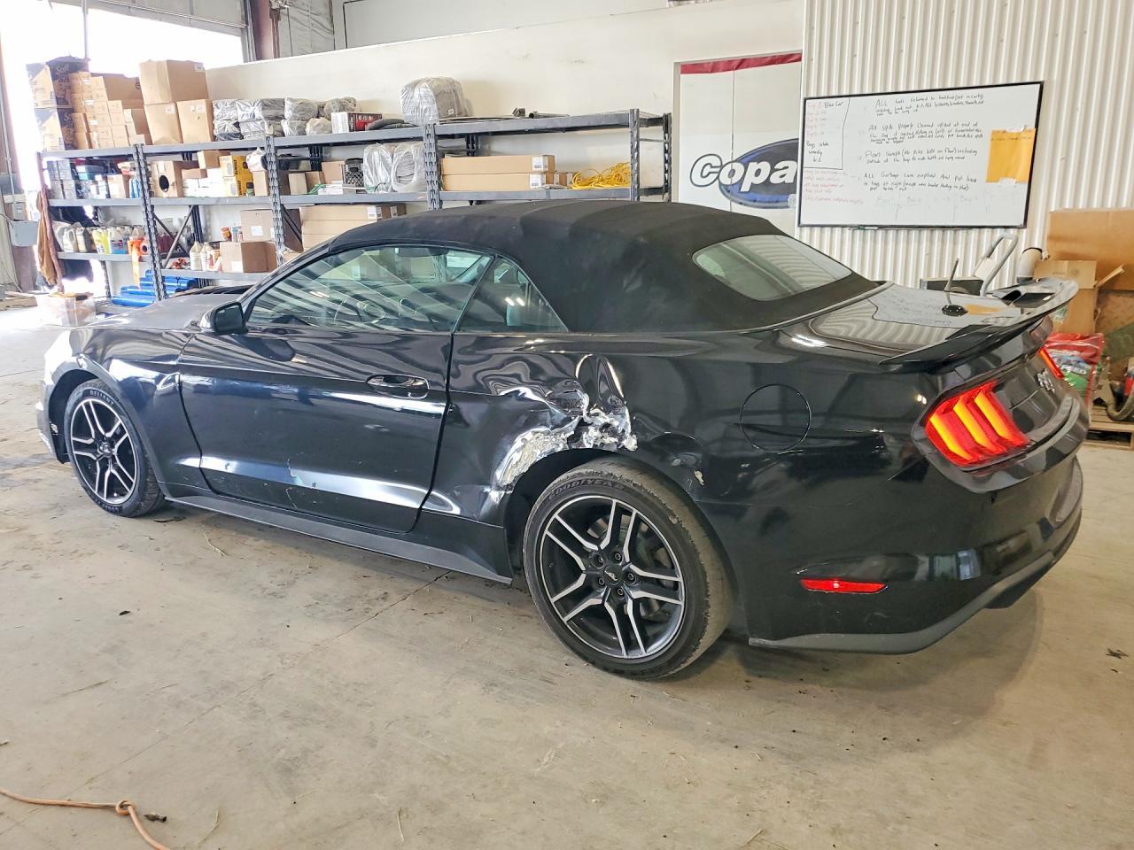 2018 Ford Mustang - Фото 2