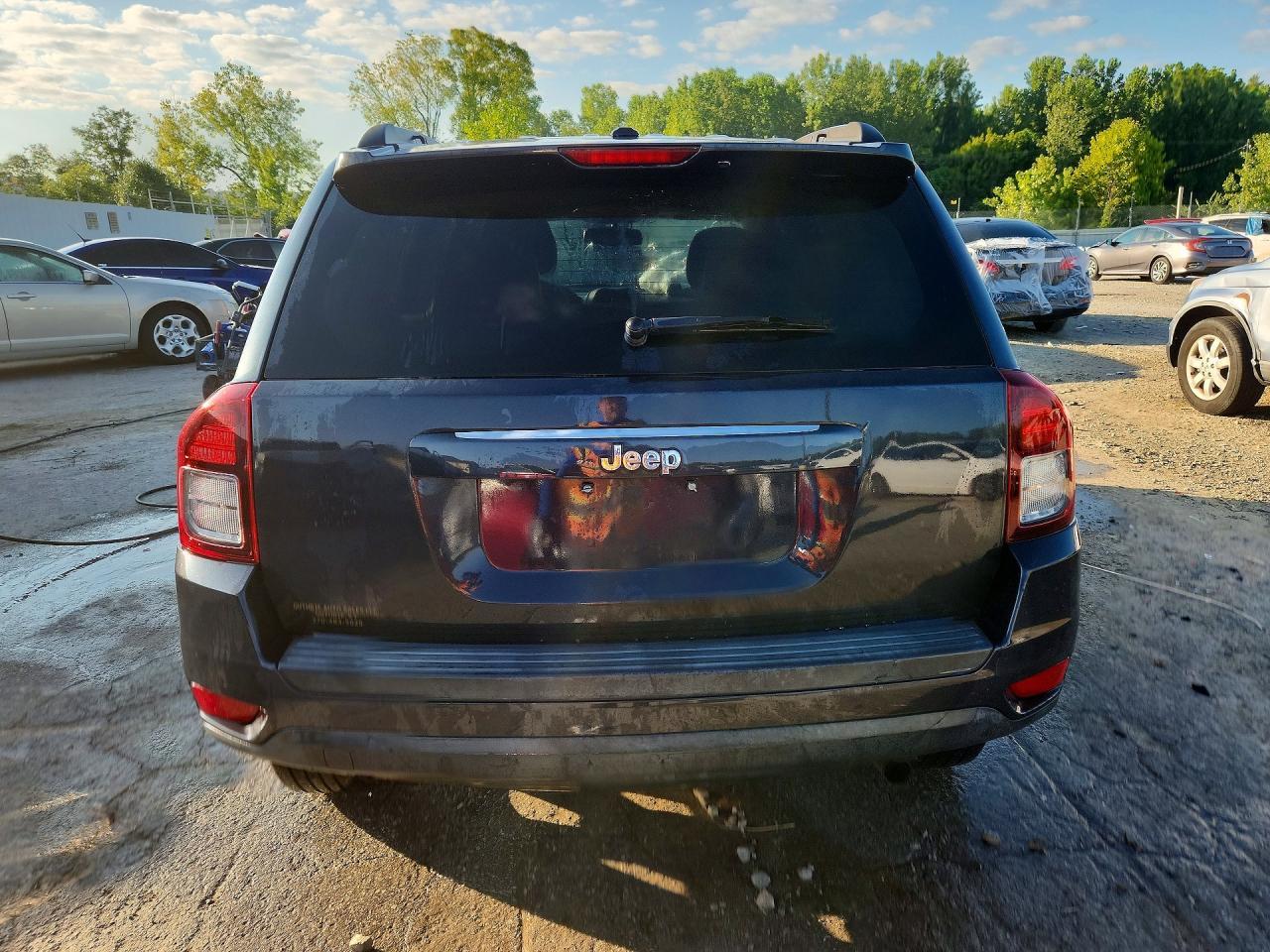 2014 Jeep Compass Latitude - Фото 6