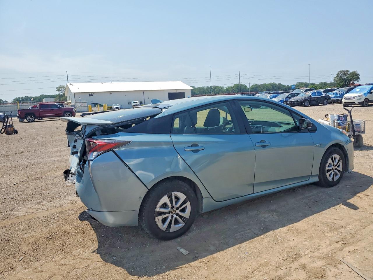 2018 Toyota Prius Two - Фото 3