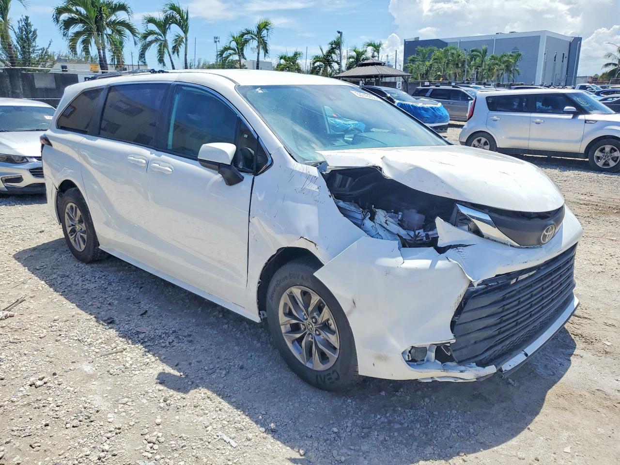 2026 Toyota Sienna Le - Фото 4