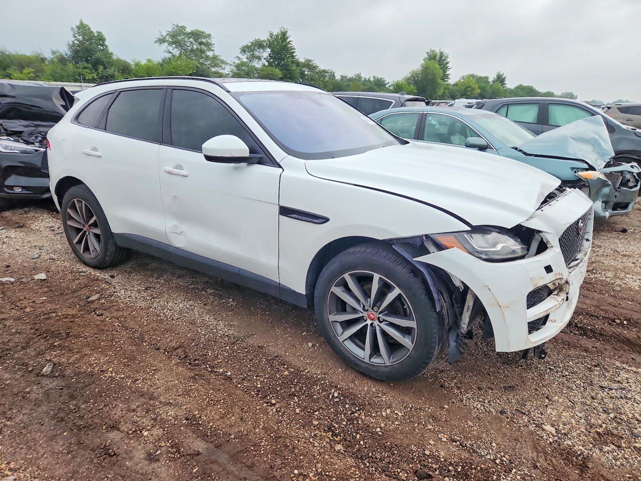 2018 Jaguar F-Pace Prestige - Image 4