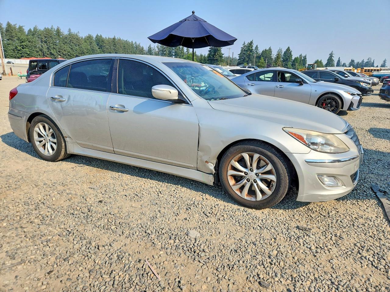 2012 Hyundai Genesis 3.8L - Image 4
