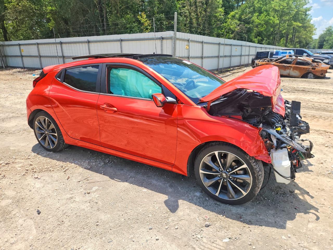 2019 Hyundai Veloster 2.0L Premium - Image 4
