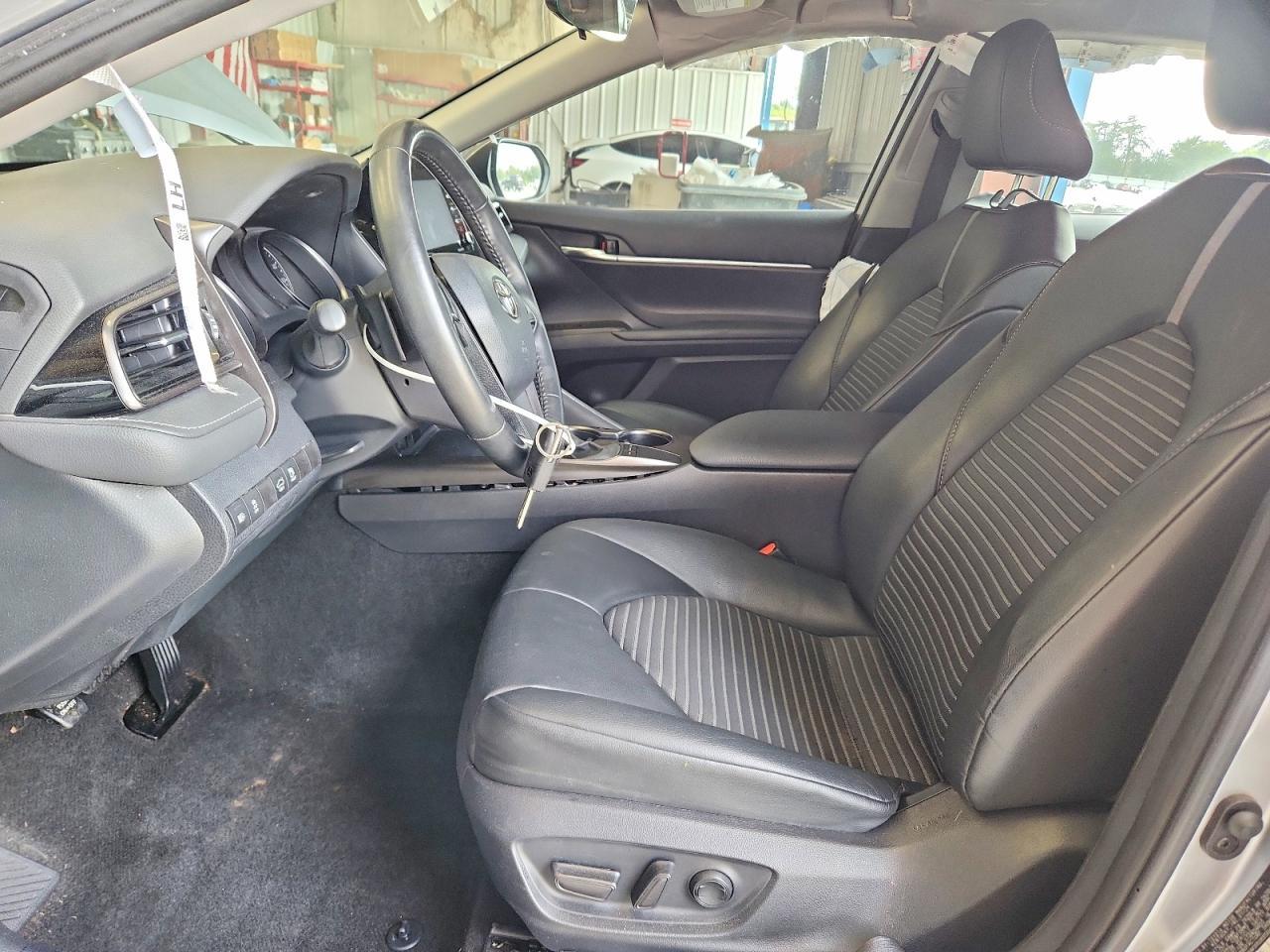 2024 Toyota Camry Se - Фото 7