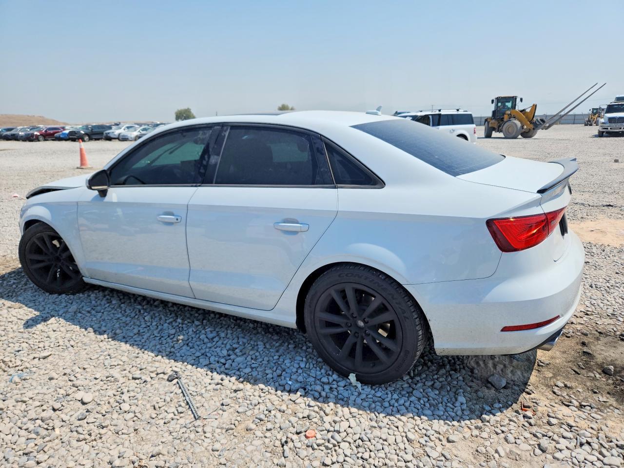 2015 Audi A3 Premium - Фото 2