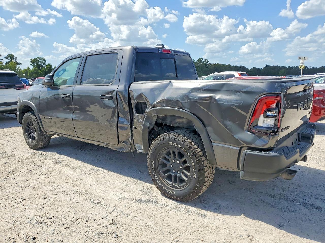 2026 Ram 1500 Rebel - Фото 2