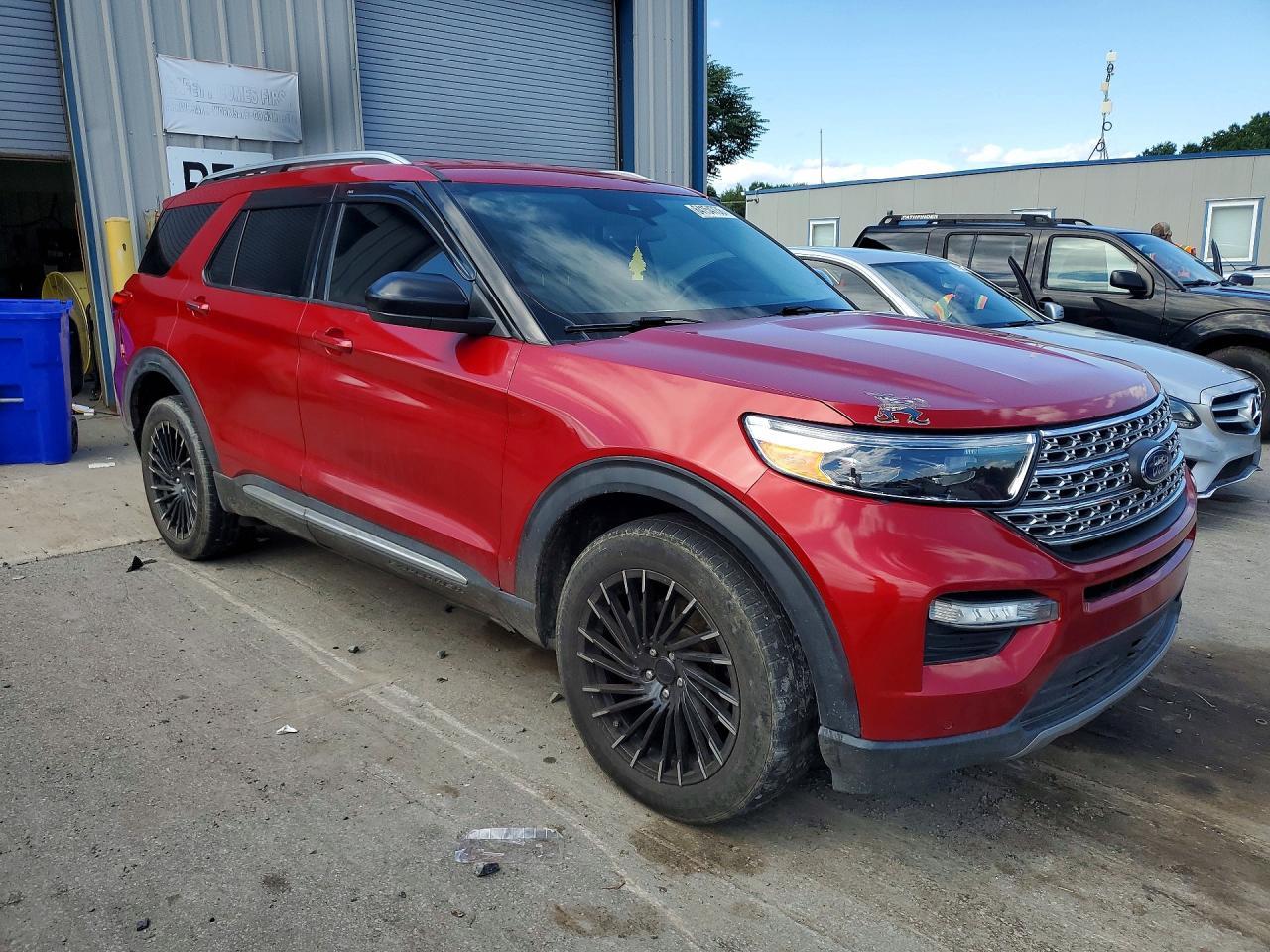 2021 Ford Explorer Limited - Image 4