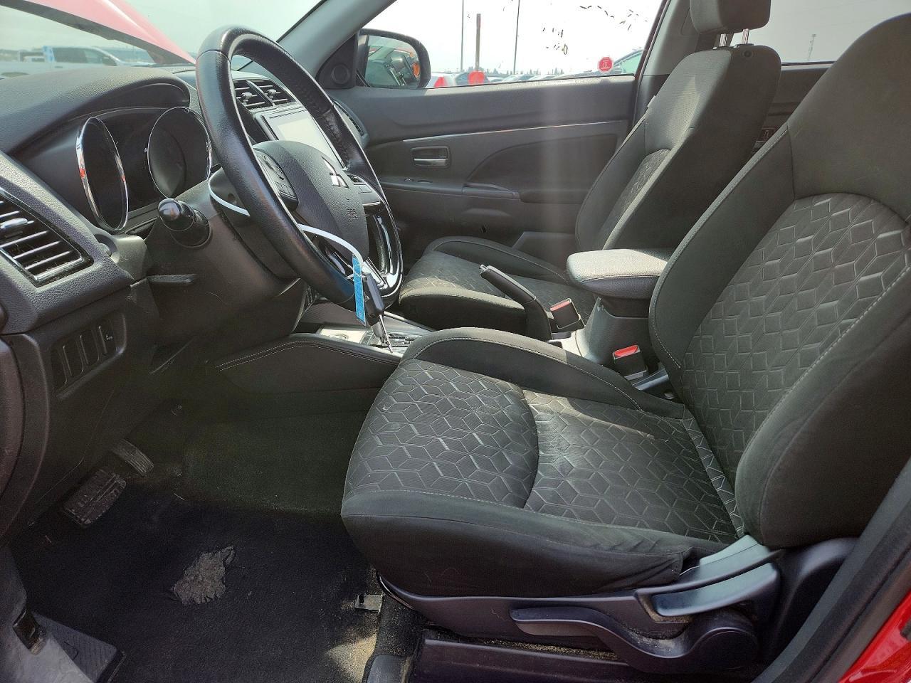2021 Mitsubishi Rvr Se - Фото 7