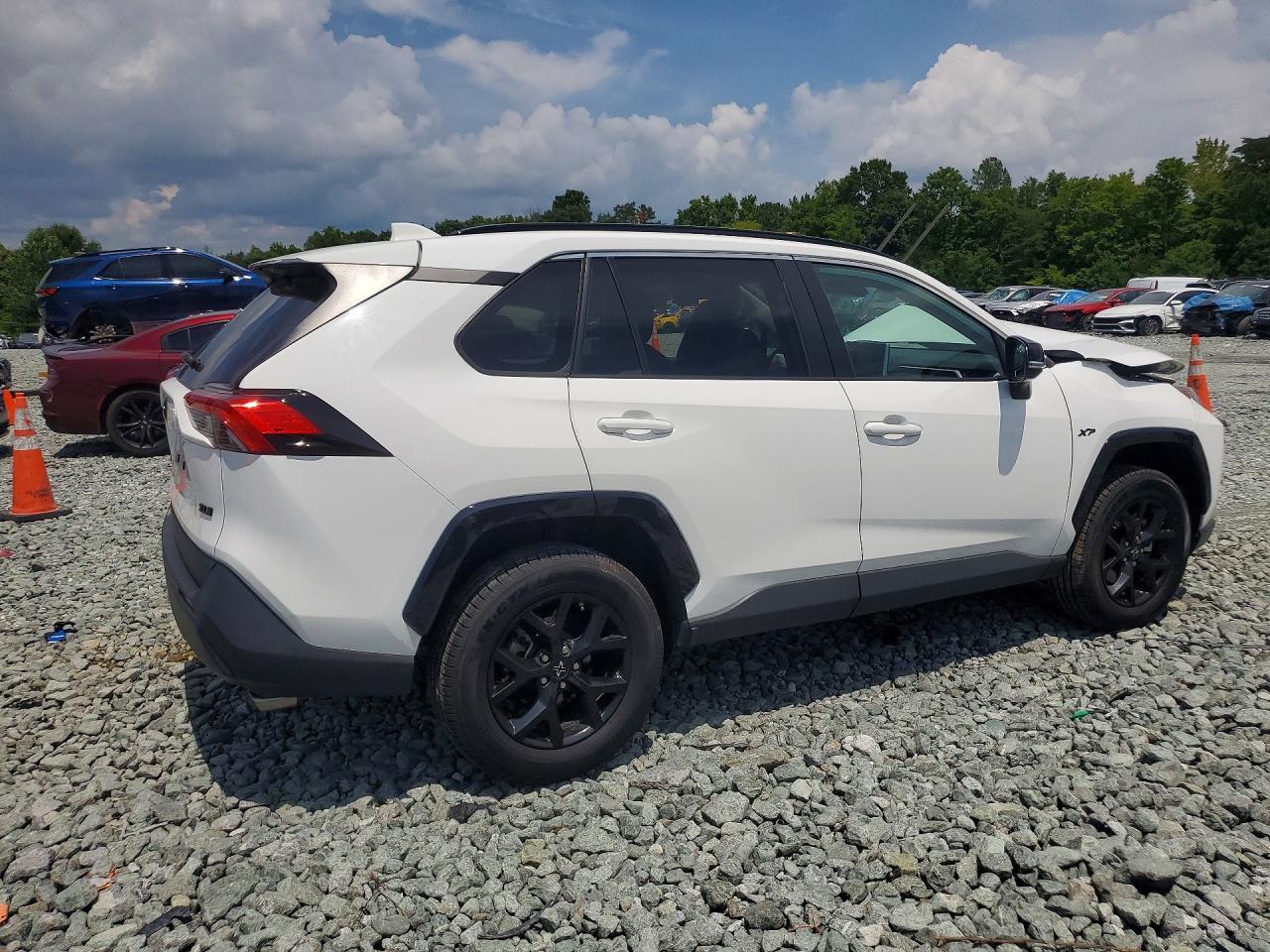 2023 Toyota Rav4 Xle - Фото 3