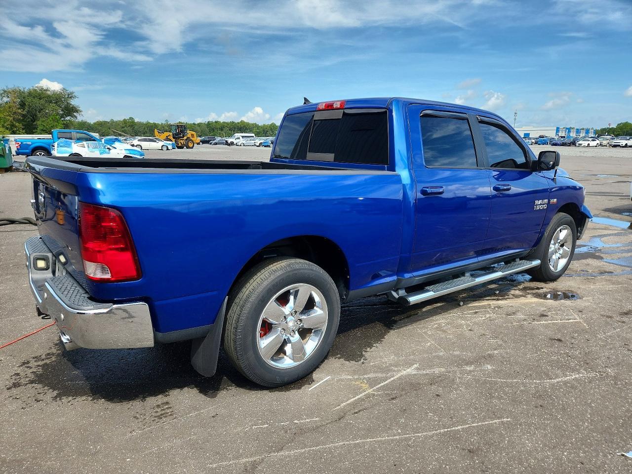 2019 Ram 1500 Classic Slt - Фото 3