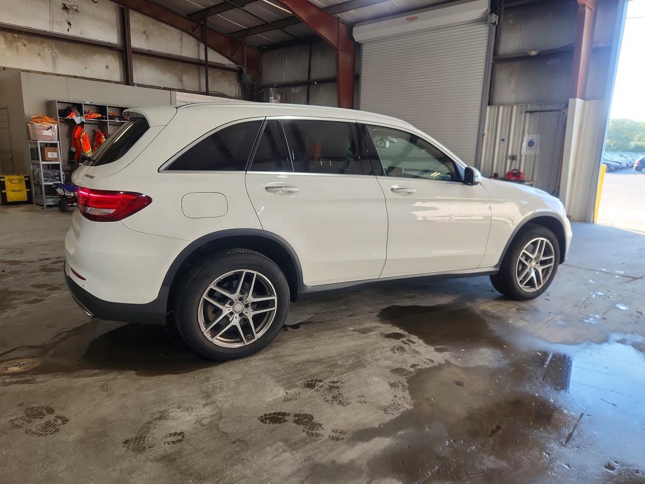 2016 Mercedes-Benz Glc 300 4Matic - Фото 3
