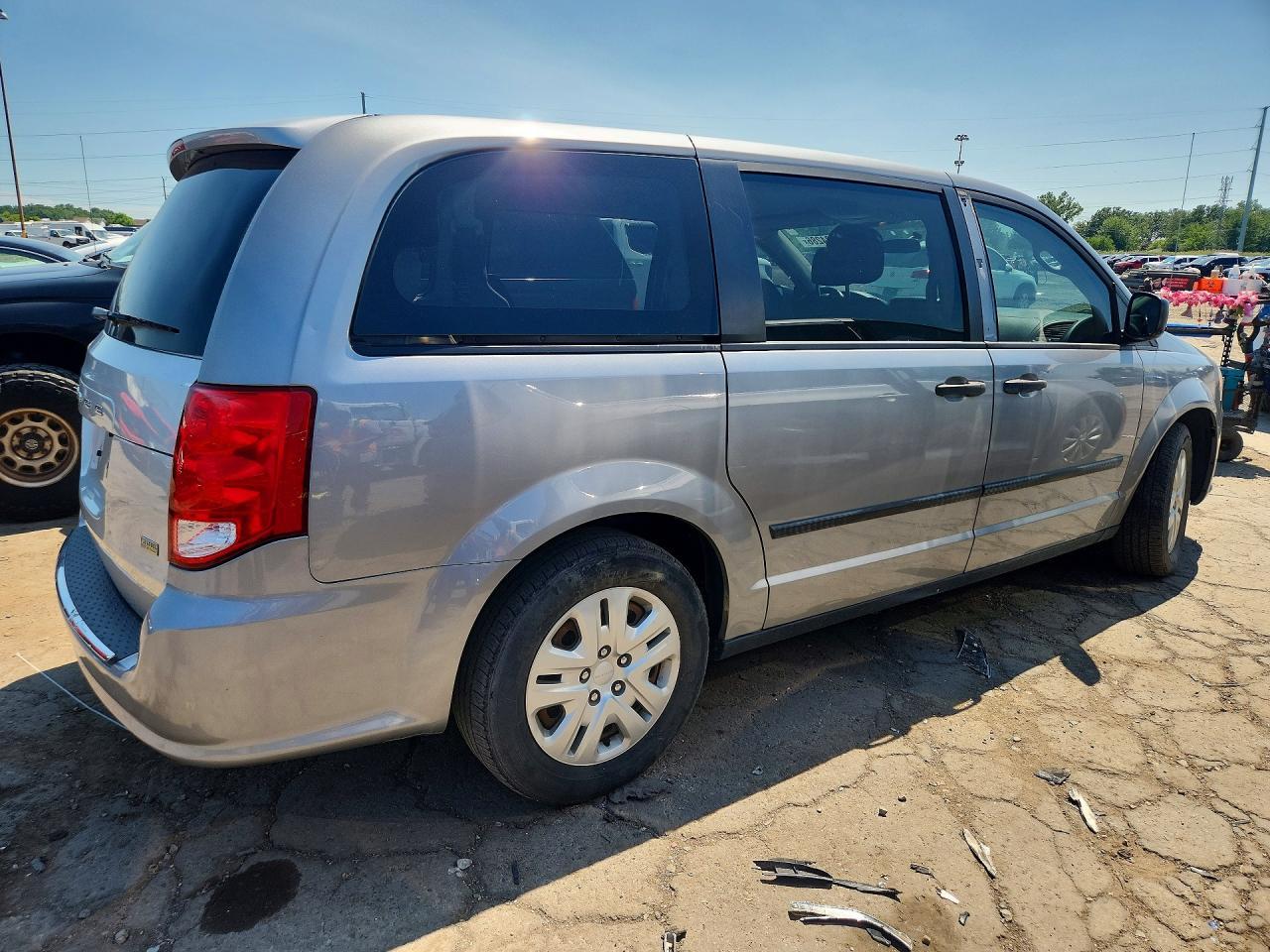 2016 Dodge Grand Caravan Se - Image 3