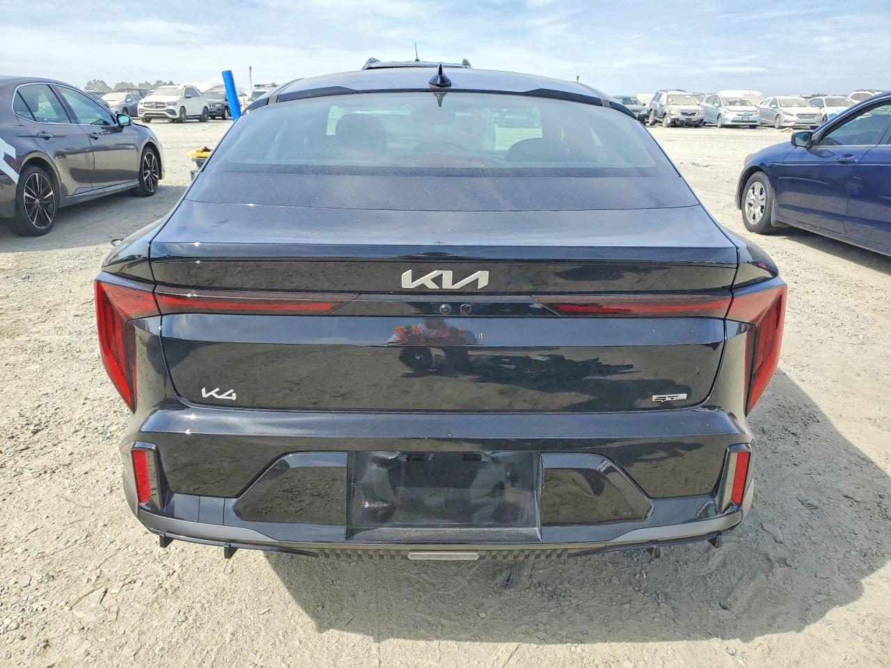 2025 Kia K4 Gt Line - Фото 6