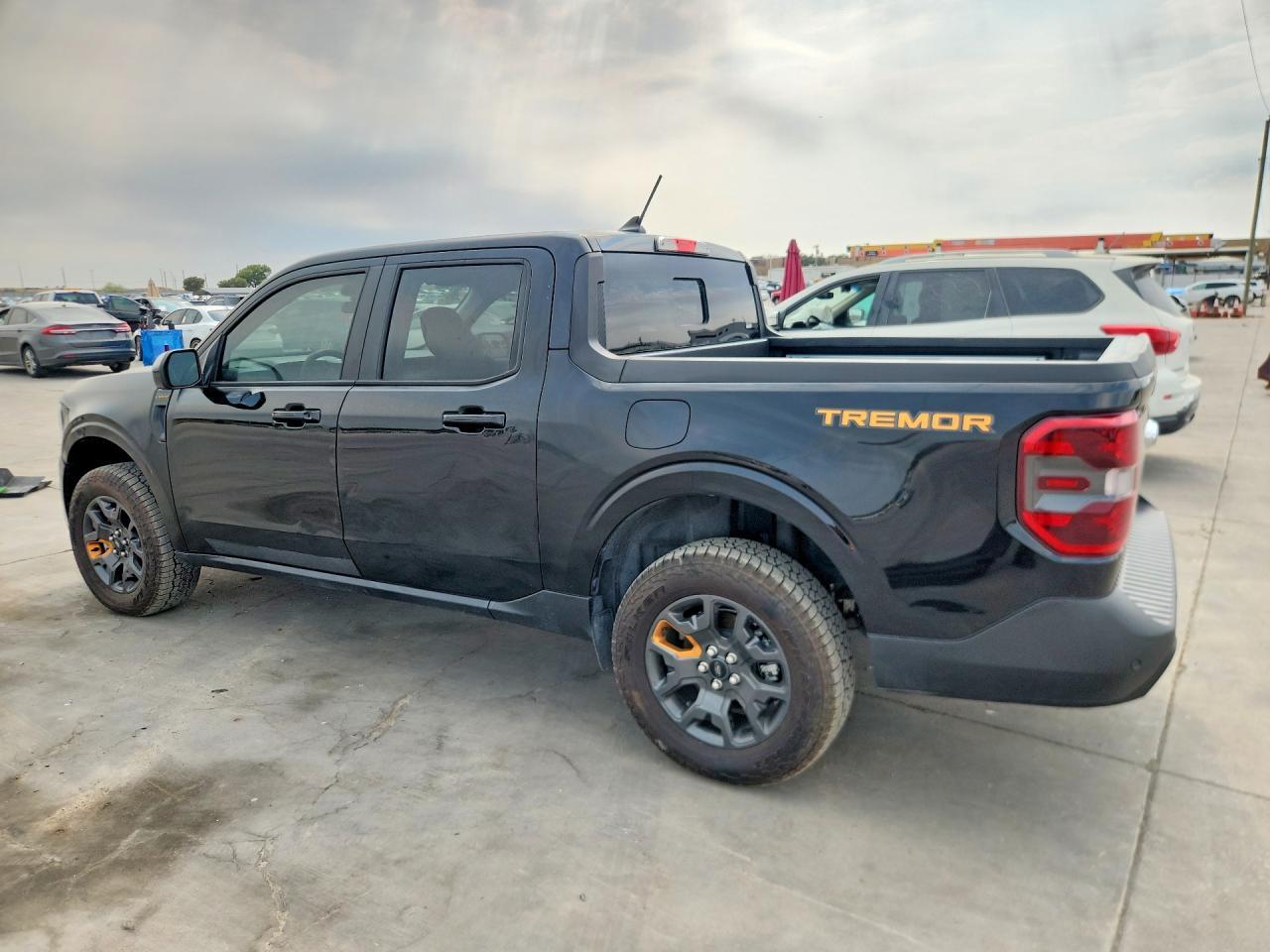 2024 Ford Maverick Lariat Tremor - Image 2