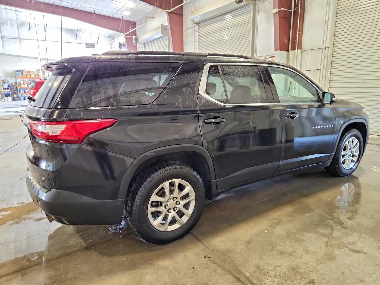 2019 Chevrolet Traverse Lt - Image 3