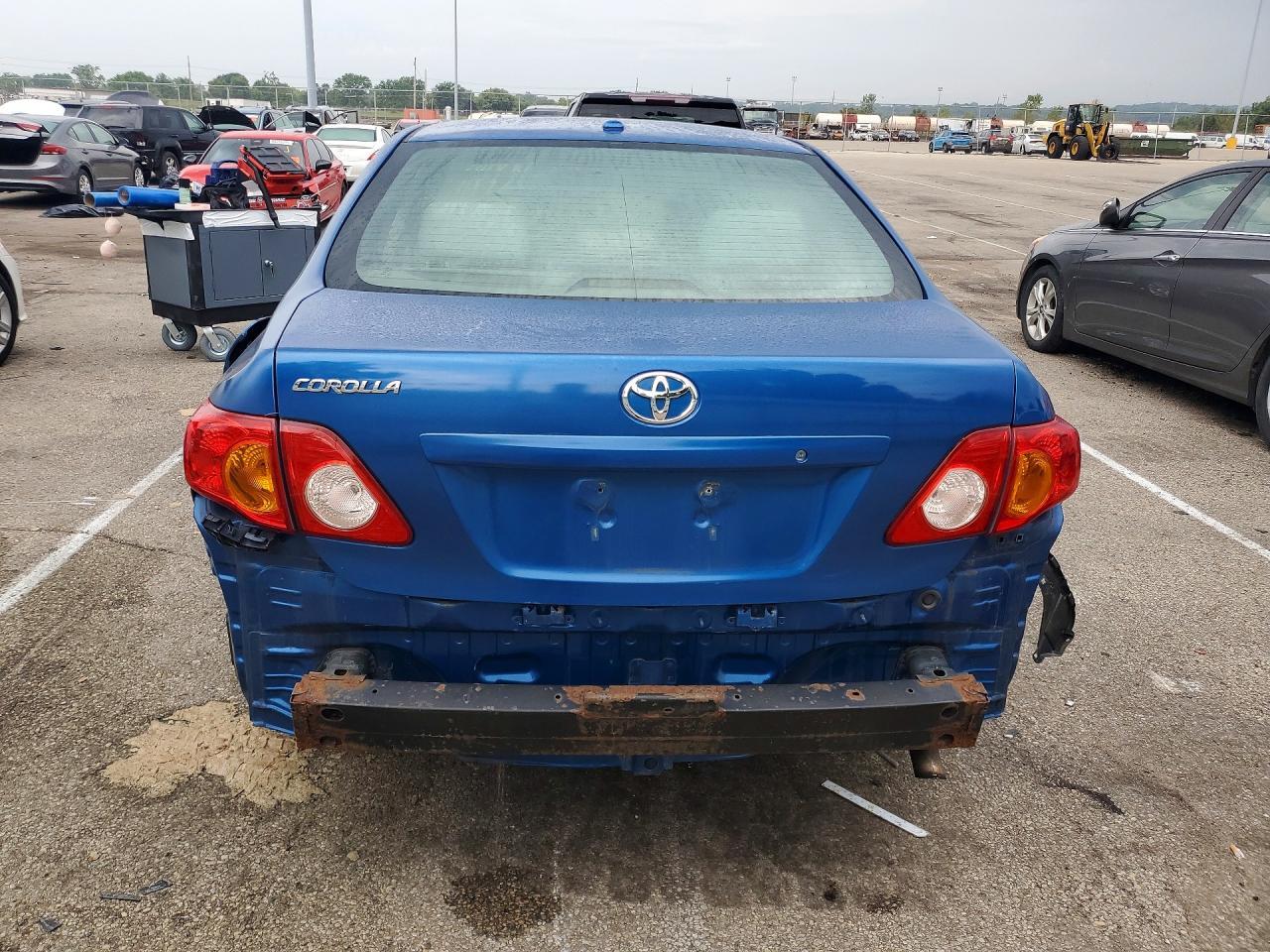 2010 Toyota Corolla Le - Фото 6
